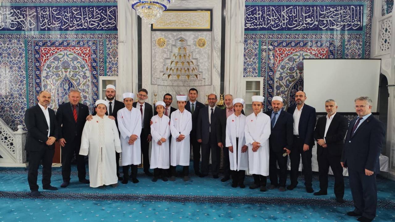 Hafızlık Töreninde Duygu Seli: Ermenek’te Maneviyatı Yüksek Program