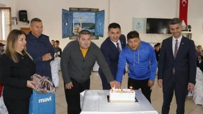 Kaymakam Çam, Umut Kafe’de çocuklarla birlikte mutluluğu paylaştı