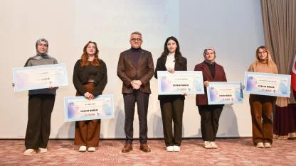 KMÜ’de “Dilimiz Kimliğimiz” Deneme Yarışması Ödül Töreni Düzenlendi