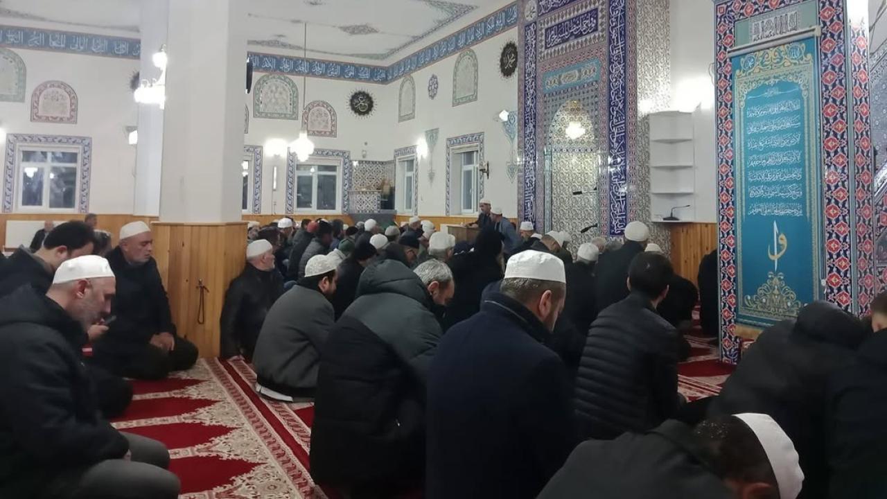 Mehmet Akif Ersoy Camisinde Sabah Namazı Buluşması Düzenlendi