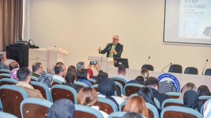 KMÜ’de Okuma ve Kitap Kültürü Söyleşisi Düzenlendi