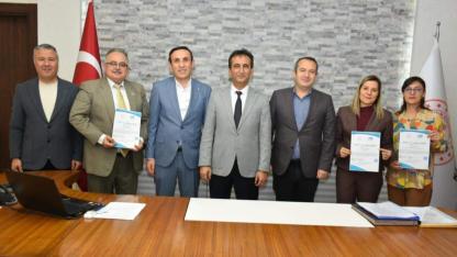 Enerji Dostu Mavi Yeşil Okul Etiketi Karaman'da Sahiplerini Buldu