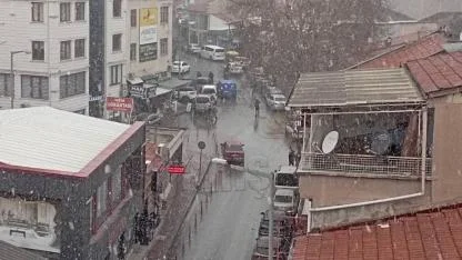 Karaman'a Mevsimin İlk Karı Düştü