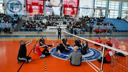 Protokol ve Sporcular Aynı Sahada Buluştu