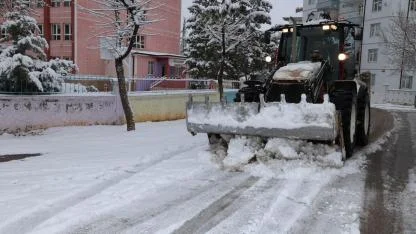 Karaman Belediyesi’nin Kar Temizleme Çalışmaları Sürüyor
