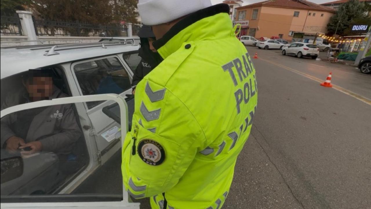 Karaman Emniyeti’nden Yoğun Mesai: Arananlar Yakalandı, Trafik ve Asayişte Büyük Operasyon