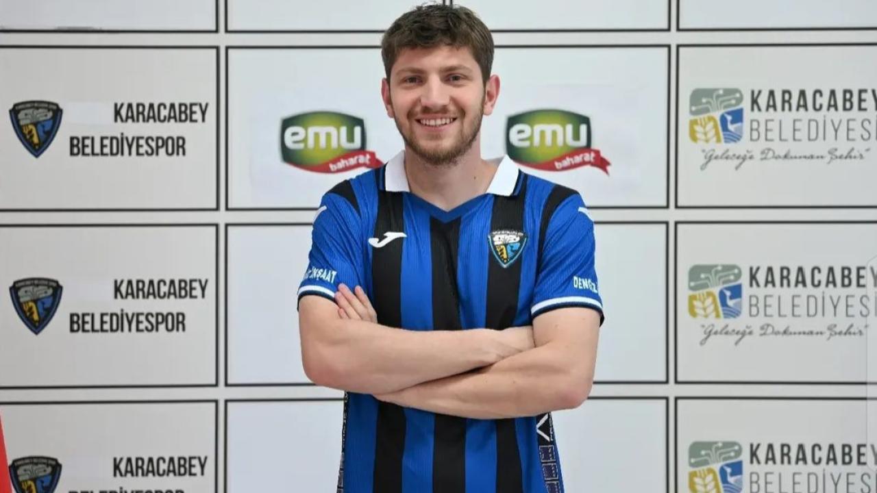 Karaman FK Zor Günler Yaşarken Rakipler Transfer Ataklarını Sürdürüyor