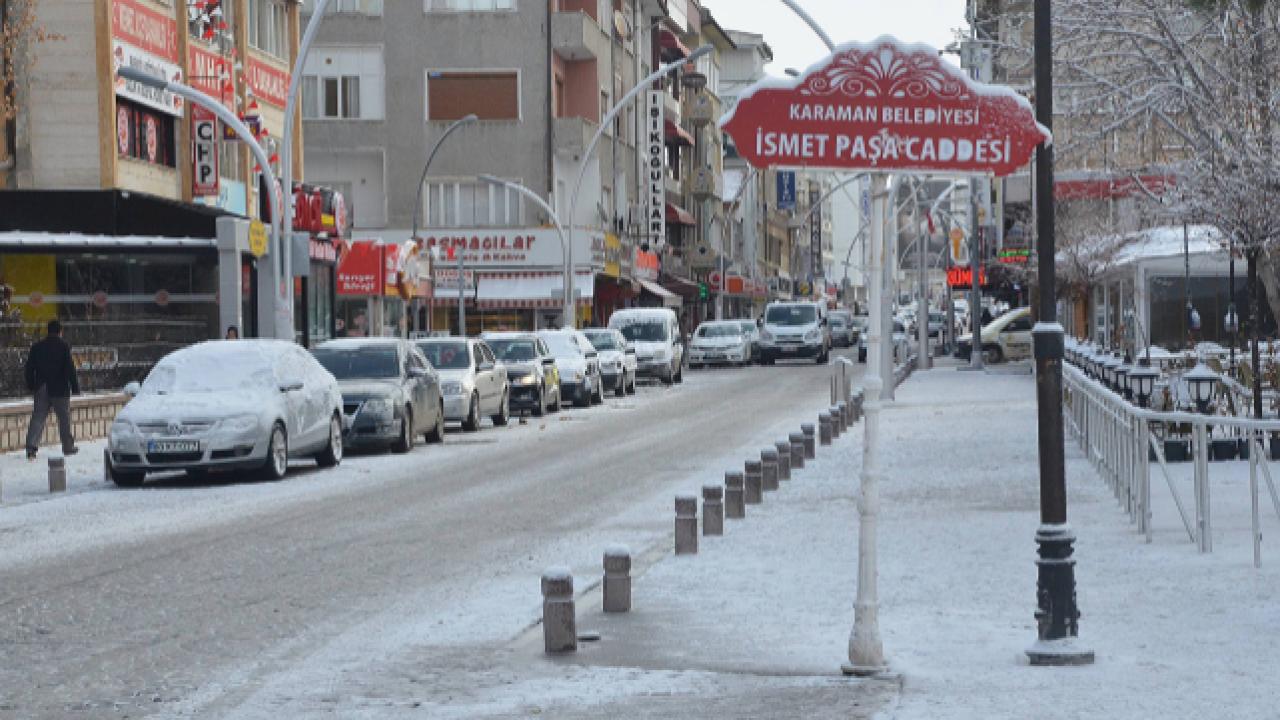 Karaman’da Ayaz Geceler: Termometreler Eksi Dereceleri Gösterdi