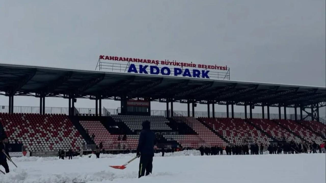 Olumsuz Hava Koşulları Maçları Erteletti