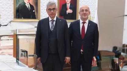 Prim Borcu Olanlara Sağlık Hizmetlerine Erişimde Süre 1 Yıl Daha Uzatıldı