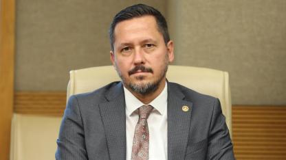 Vekil Eser’den Manidar Paylaşım: “İftira Etmektense İftiraya Uğramayı Tercih Ederim”