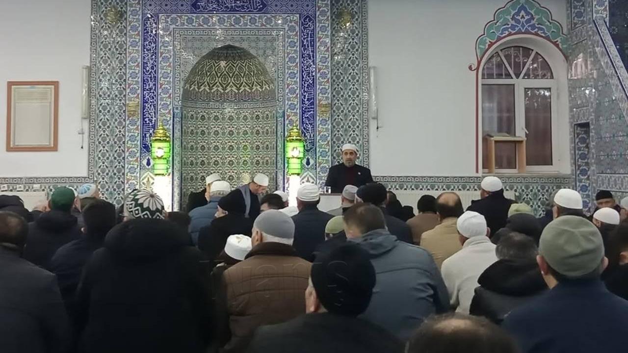 Yeşil Cami’de Sabah Namazı Buluşması Düzenlendi