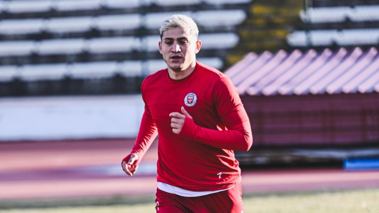 Cem Aktaş Sahalara Dönüyor