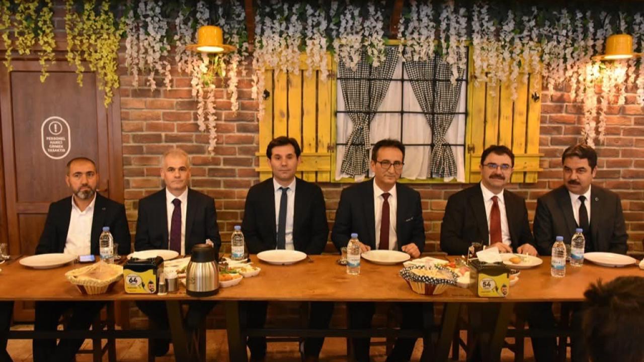 Dr. Ahmet İşleyen Karaman'da Eğitim Ailesiyle Buluştu