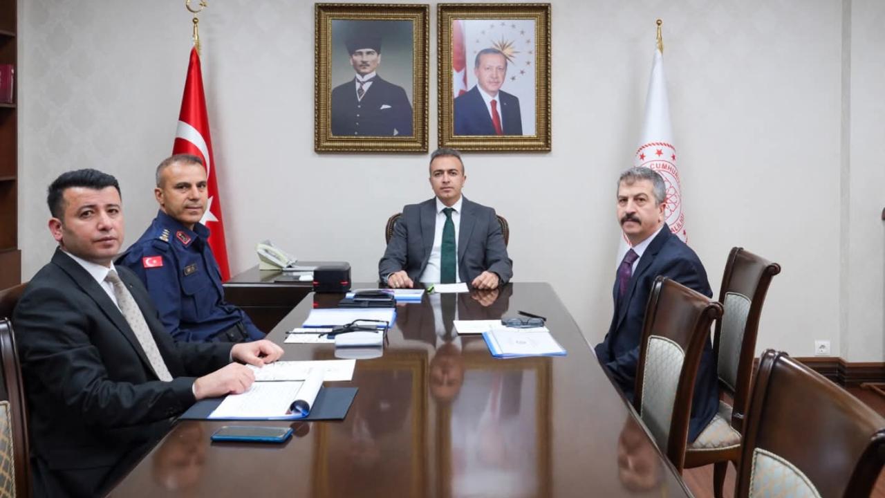 Düzensiz göçle mücadele kapsamında alınacak tedbirler görüşüldü