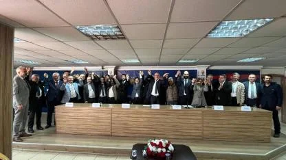 Gelecek Partisi İl Başkanı ve 3 Muhtar AK Parti’ye Katıldı