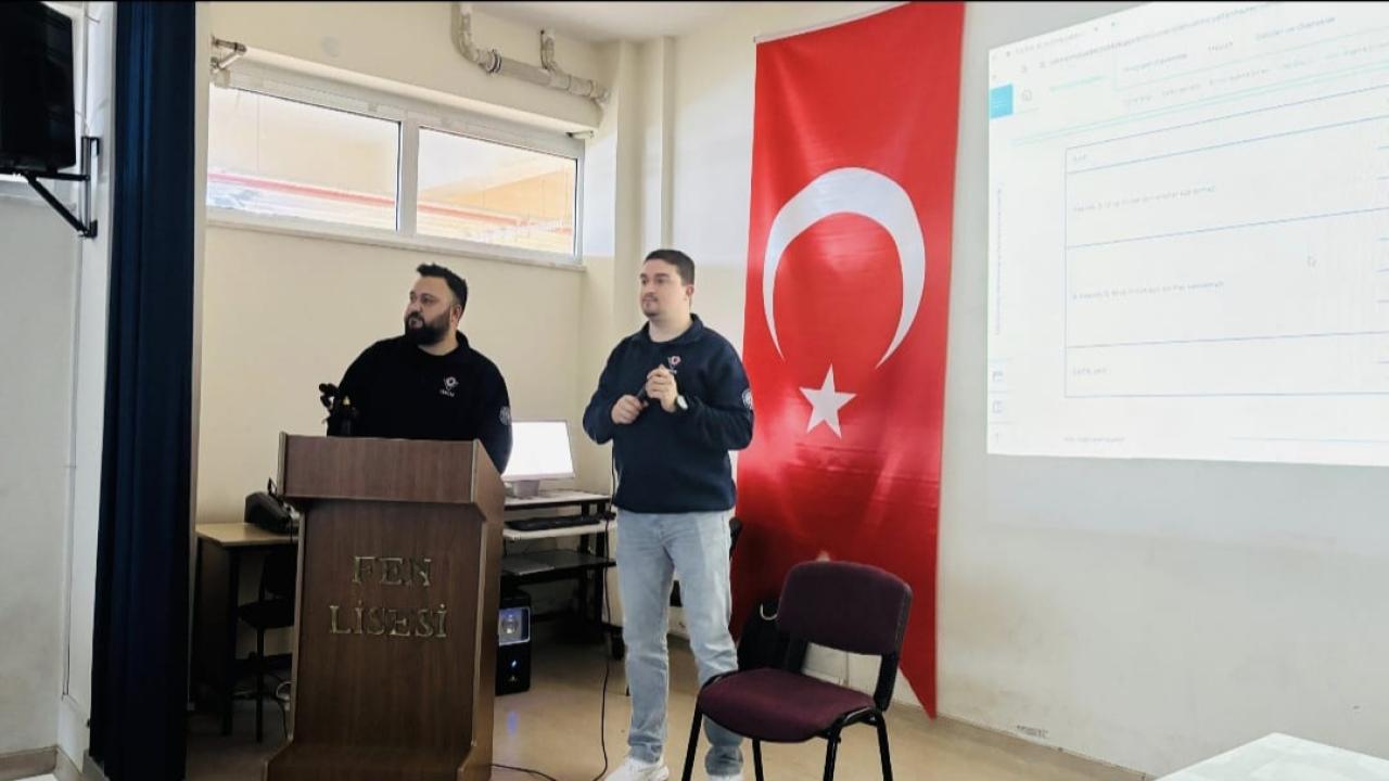 İç Anadolu Bilim Olimpiyatları Elçileri Karamanlı Öğrencilerle Buluştu