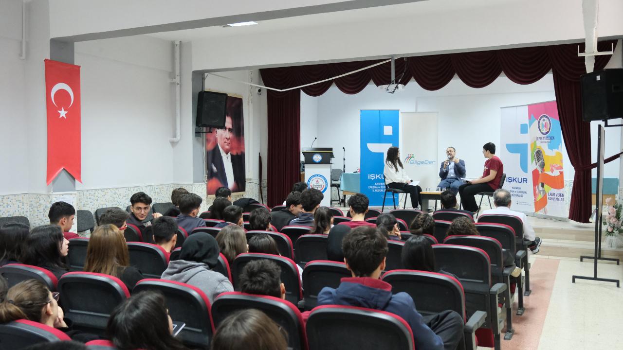 İrfan Ataseven Anadolu Lisesi’nde Kariyer Günleri Etkinliği Gerçekleştirildi