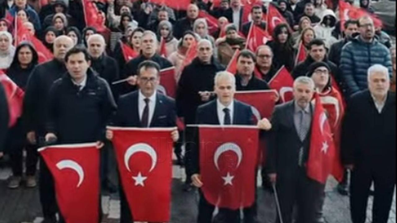 Karaman’da İlk Ders Bayrak Oldu: Okullar Türk Bayraklarıyla Kırmızıya Boyandı