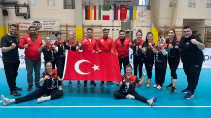 Karaman’ın sultanları Avrupa’da engel tanımıyor