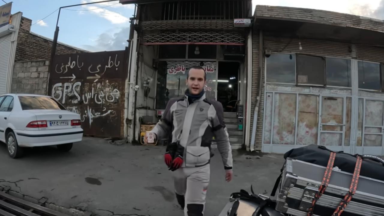 Karamanlı Gezgin Anıl Ünlü Rotasını İran’a Çevirdi