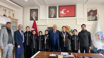 Kâzımkarabekir’de Genç Taekwondocular Tarihi Başarıya İmza Attı