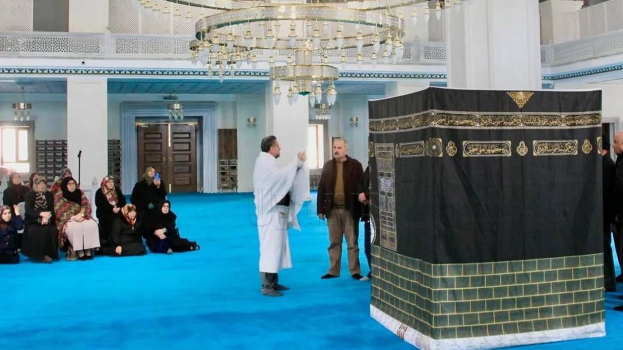 Umreye Gidecek Vatandaşlara Bilgilendirme Semineri Düzenlendi