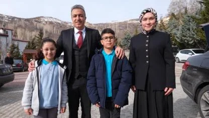 Vali Çiçek, Başyayla'da