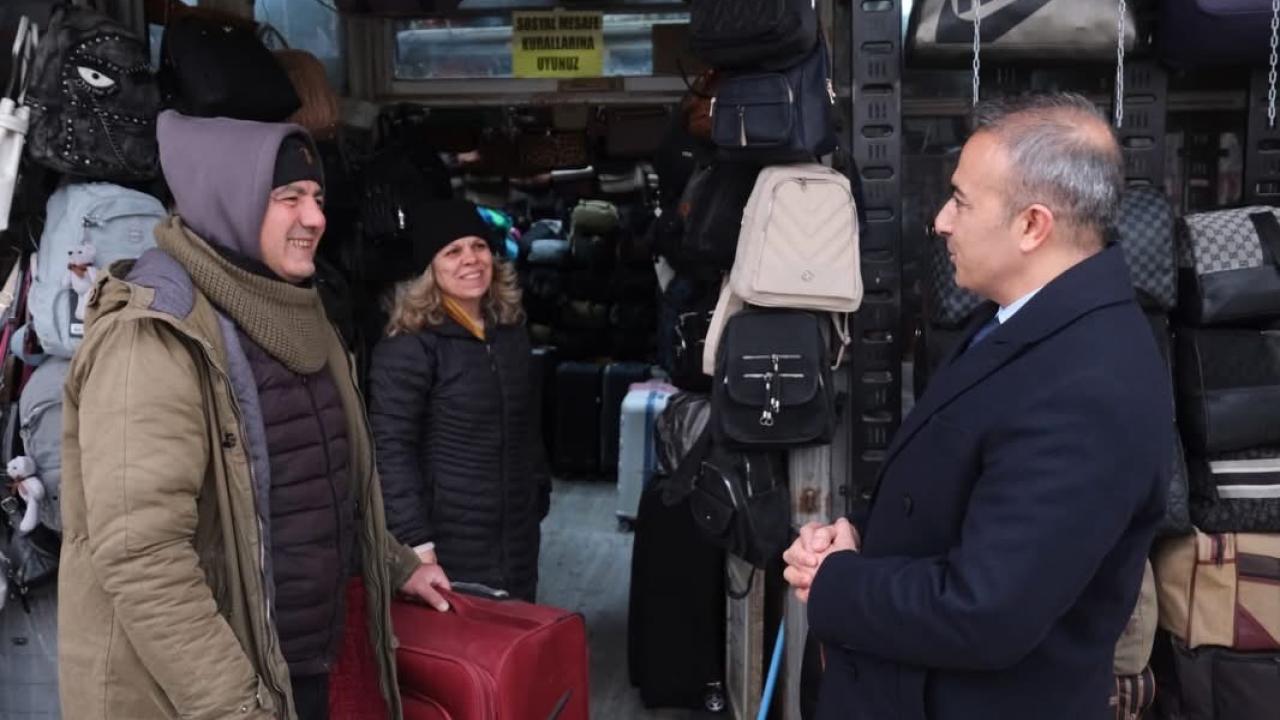 Vali Çiçek’ten iftar öncesi esnaf ziyareti