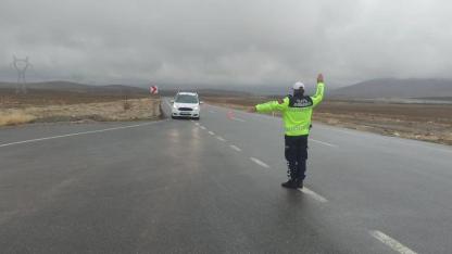 Bayram trafiğinde sıkı denetim: Jandarma sahada