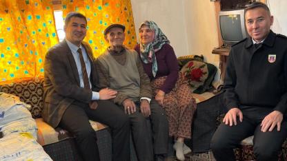 Ermenek’te Asırlık Çınara Vefa: 100 Yaşındaki Celil Aygün’e Anlamlı Ziyaret