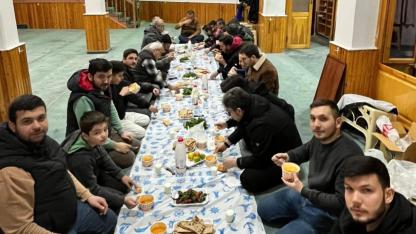 Kadirhane Camii’nde Anlamlı İftar Buluşması
