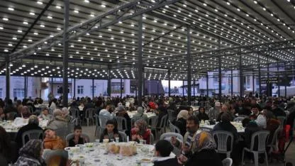 Kent Meydanında Gönül Sofrası Kuruldu