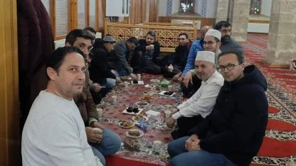 Öğrenciler ve Veliler Teravihte Araboğlu Camii’nde Buluştu