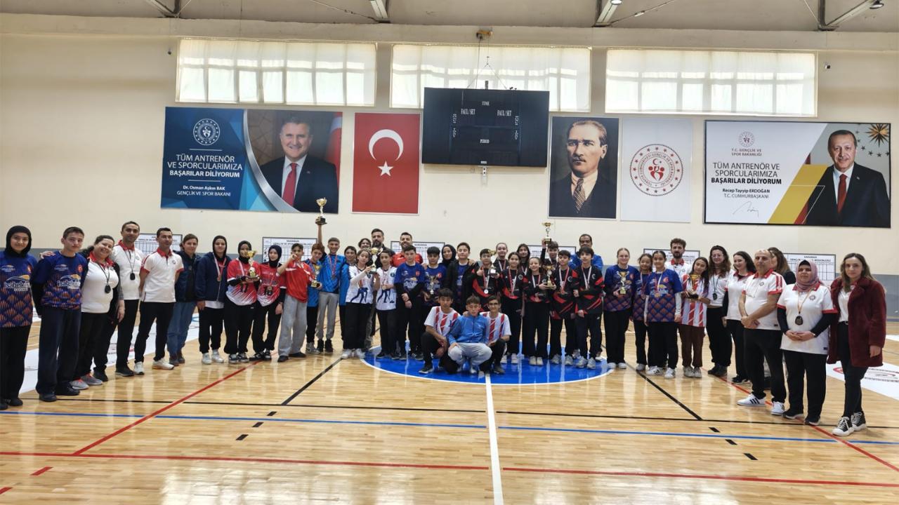 Okul Sporları Yıldızlar Floor Curlıng İl Birinciliği Müsabakaları Tamamlandı