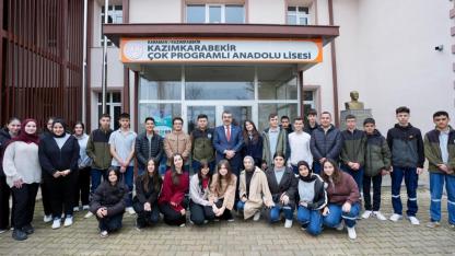 Bakan Tekin, Kazımkarabekir Çok Programlı Anadolu Lisesini Ziyaret Etti