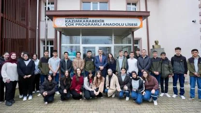 Bakan Tekin, Kazımkarabekir Çok Programlı Anadolu Lisesini Ziyaret Etti