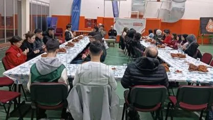 Çanakkale Şehitleri İçin Hatim ve İftar Programı Düzenlendi