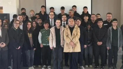 Sarıveliler’de Öğrencilere Dijital Dolandırıcılık Uyarısı