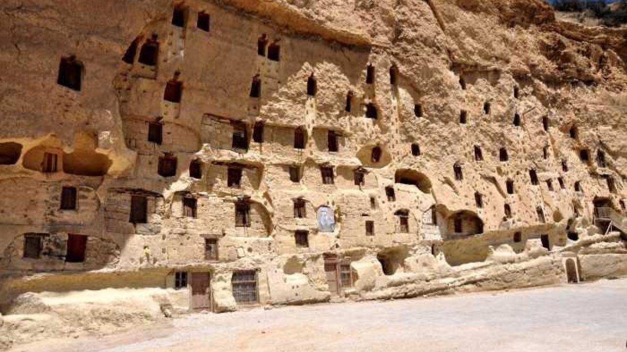 Tarihi Köy Taşkale’de Tepki Büyüyor: “Köy Niçin İhmal Edilir”