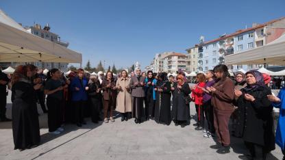 Çiçek Çiftinden DMD Hastası Toprak’a Destek