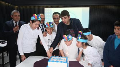 Empati ve Sevgiyle Örülen Bir Gün: Karaman'da Otizm Farkındalığı