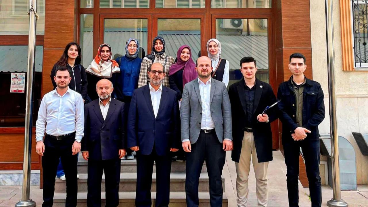 Geçerken Topluluğundan İl Müftüsüne Anlamlı Ziyaret