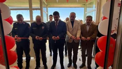 Geleceğin Bilim İnsanları Projelerini Sergiledi: TÜBİTAK 4006-A Bilim Fuarı Açıldı