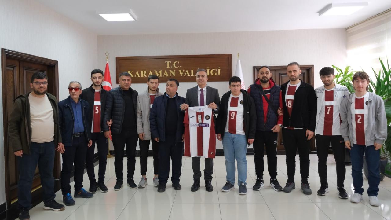 Görme Engelliler Spor Kulübünden Vali Çiçek'e Ziyaret