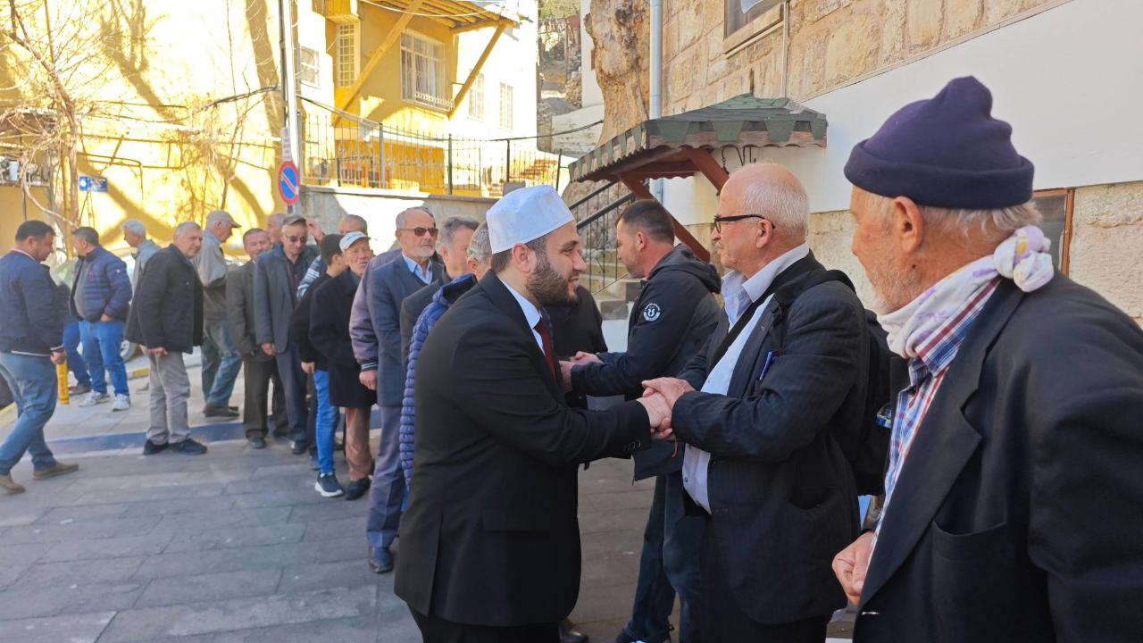 Hacı Adayları Kutsal Topraklara Uğurlandı