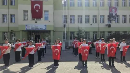 İmaret Ortaokulu 23 Nisan’ı Coşkuyla Kutladı