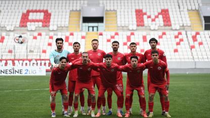 Karaman FK Evinde Muğlaspor'a 4-0 Mağlup Oldu