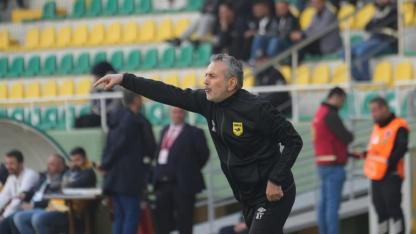 Karaman FK Küme Düştü, Adana Zirveye Oynuyor