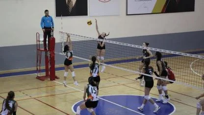 Karaman Genç Kızlar Voleybol Grup Müsabakalarına ev sahipliği yapacak